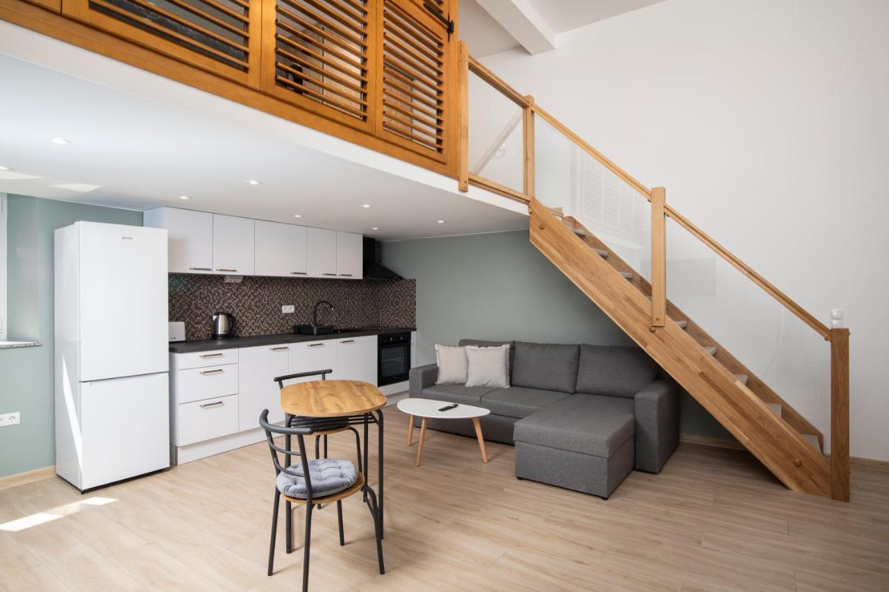 Centar City Pula Apartments Extérieur photo