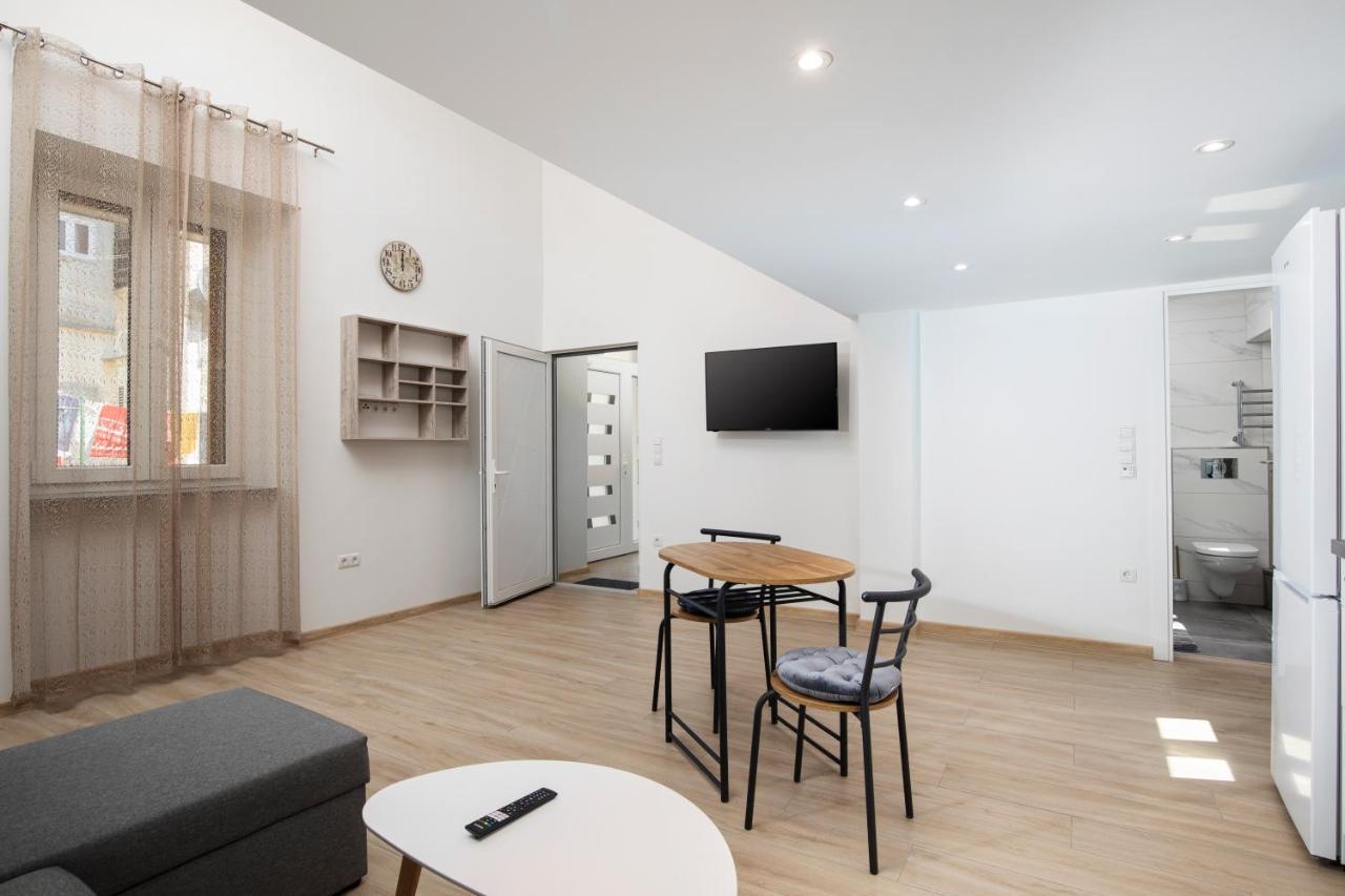 Centar City Pula Apartments Extérieur photo